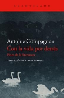 Con la vida por detrás